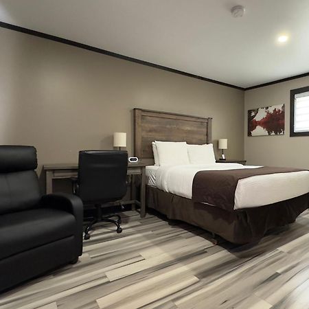 Motel 7 Inn & Suites Beresford Экстерьер фото