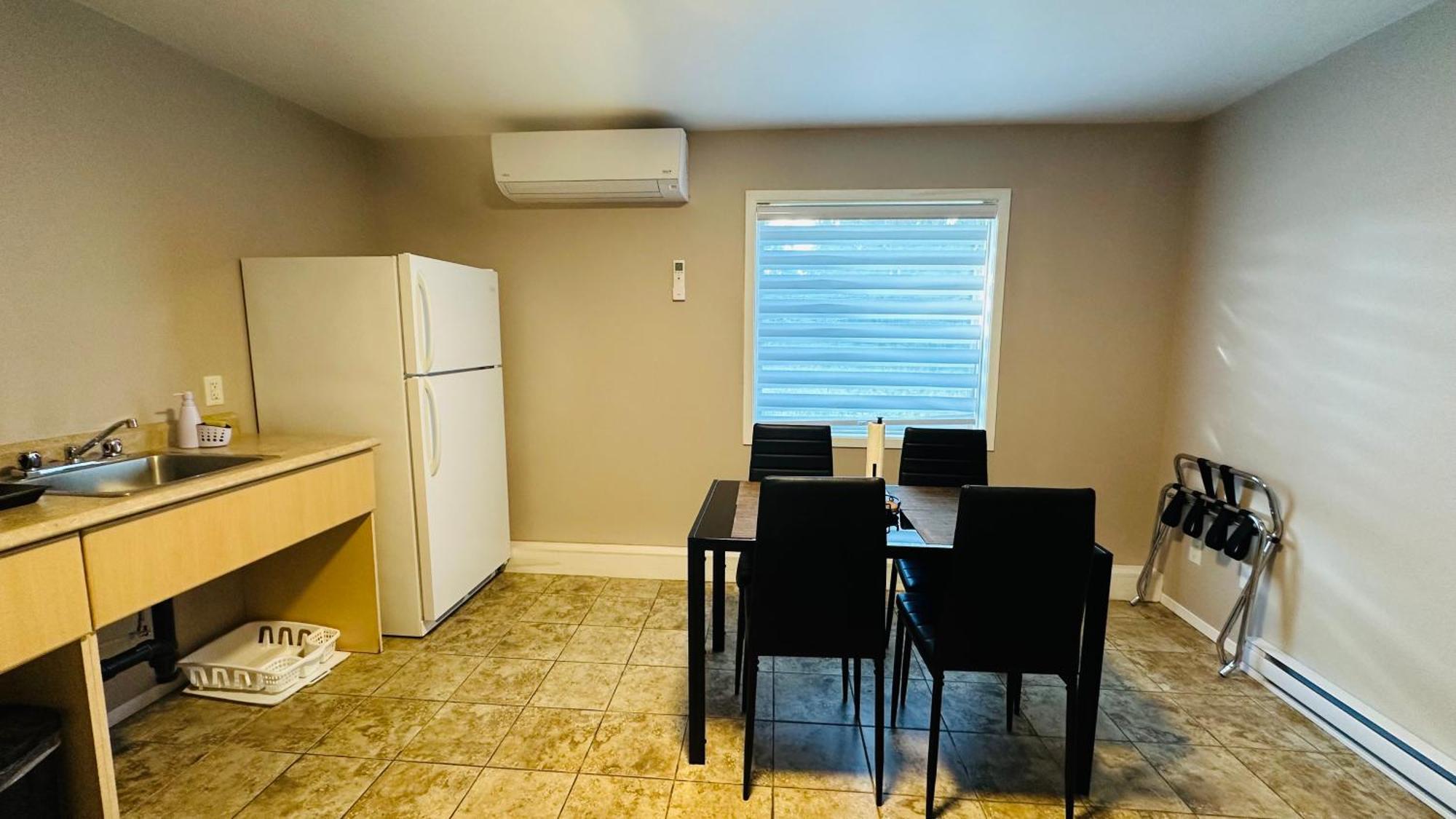 Motel 7 Inn & Suites Beresford Экстерьер фото