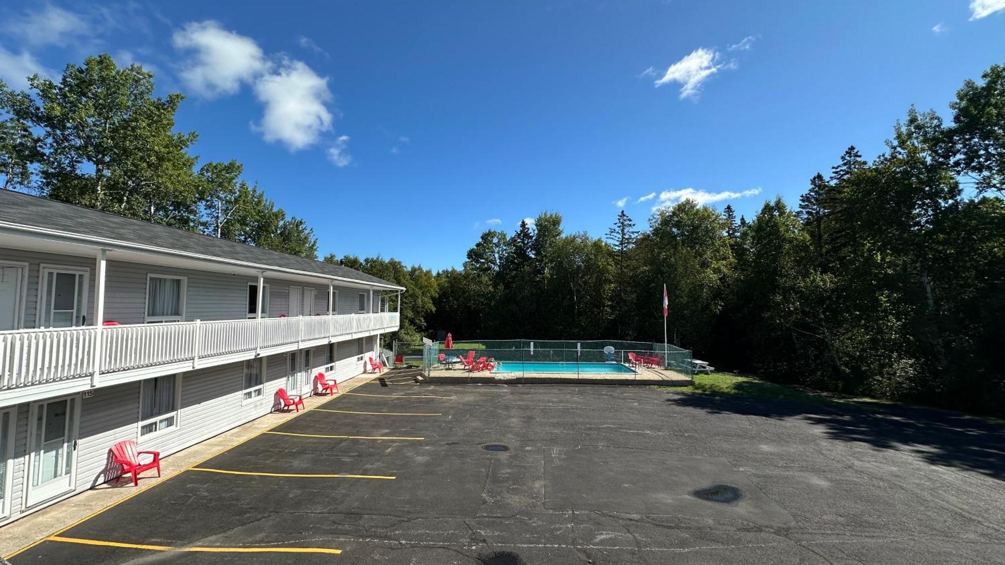 Motel 7 Inn & Suites Beresford Экстерьер фото
