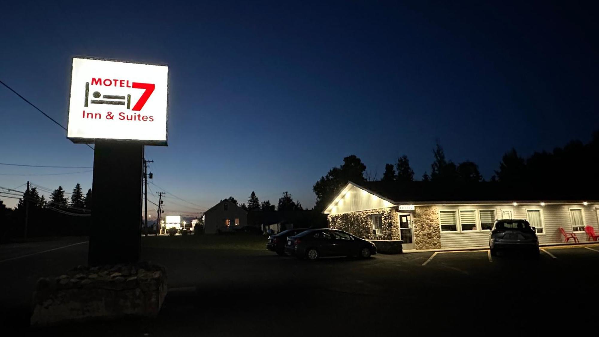 Motel 7 Inn & Suites Beresford Экстерьер фото