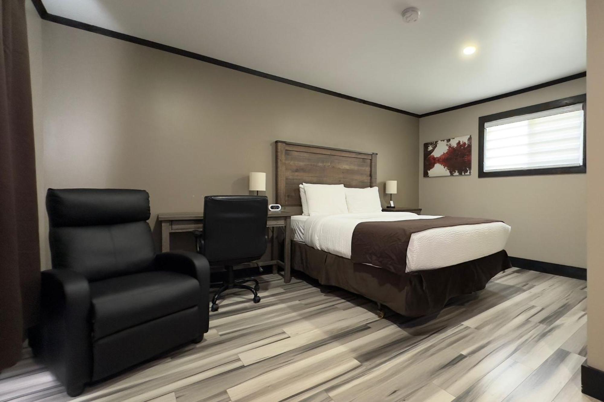 Motel 7 Inn & Suites Beresford Экстерьер фото